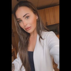 Meet your Posher, Brittany